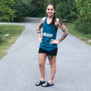 Meet your Posher, Melissa